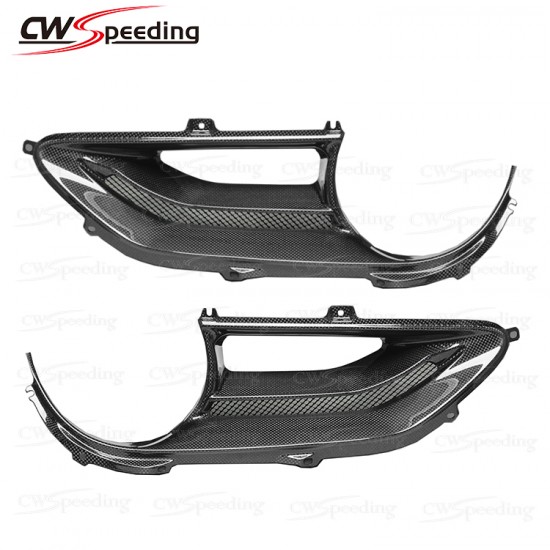 CAPRISTO STYLE DRY CARBON FIBER REAR BUMPER FOG LIGHT COVER FOR FERRARI 488 GTB CAPRISTO STYLE DRY CARBON FIBER REAR BUMPER FOG LIGHT COVER FOR FERRARI 488 GTB